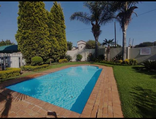 1 BEDROOM APARTMENT FOR SALE IN NORTH RIDING